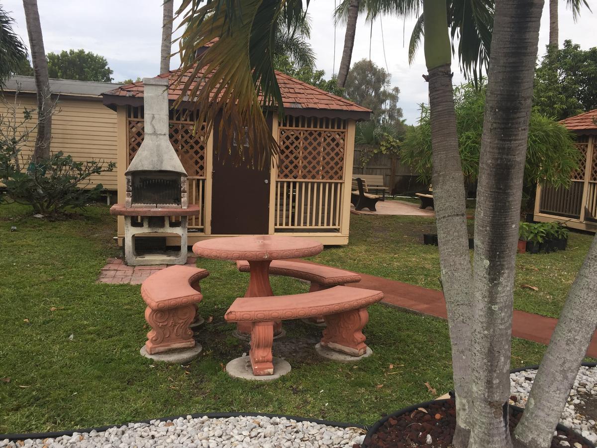 Fort Myers Inn Экстерьер фото